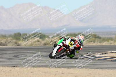 media/Jan-15-2026-Racers Edge (Thu) [[dfebeb70ab]]/2-A Group/Session 3 (Turn 16)/